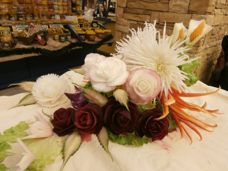 Creative ideas for Christmas presents and for the festive meals at the Christmas bazaar